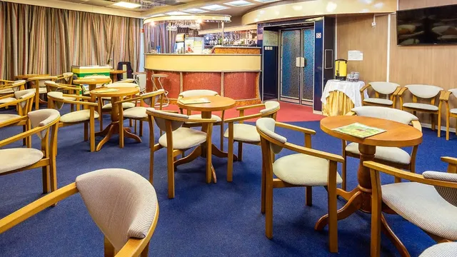 Музыкальный салон-бар «Панорама»