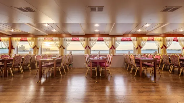 Бар-ресторан Нева