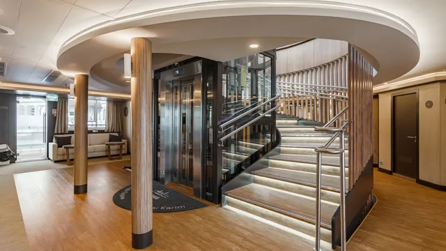 Атриум средней палубы