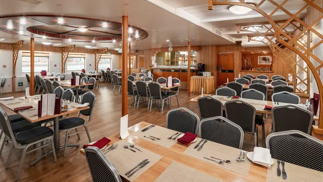 Бар-ресторан Нева