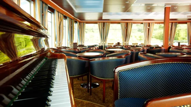 Панорама-бар на шлюпочной палубе