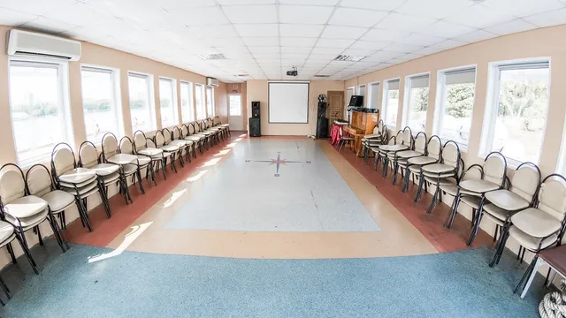 Конференц-зал