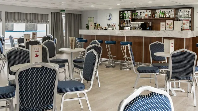 Конференц-зал/бар