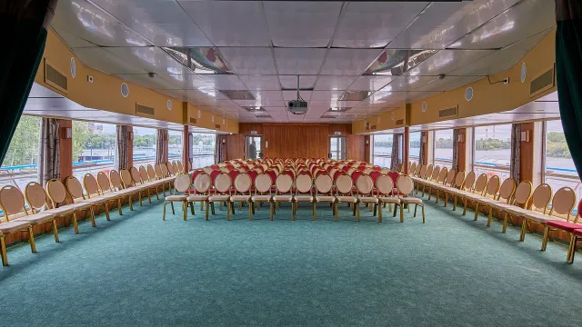 Конференц-зал