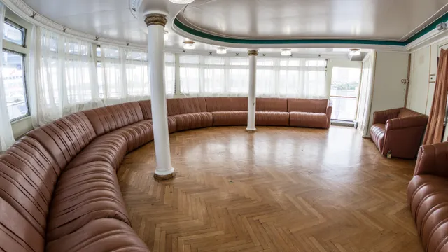 Музыкальный салон