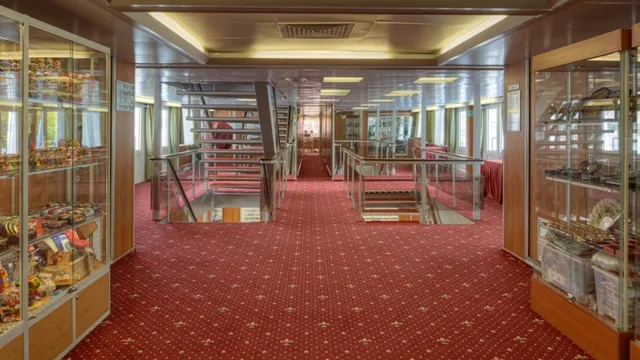 Сувенирный магазин