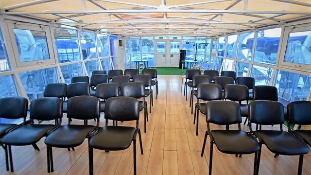 Конференц-зал