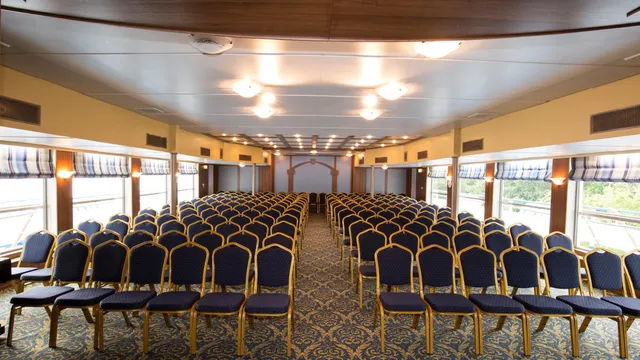 Конференц-зал