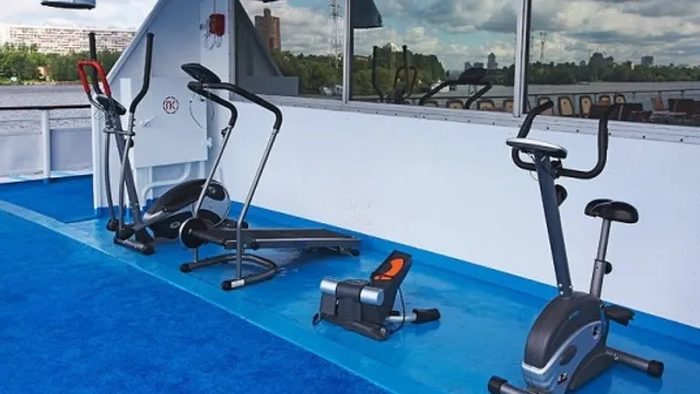 Тренажёры на солнечной палубе