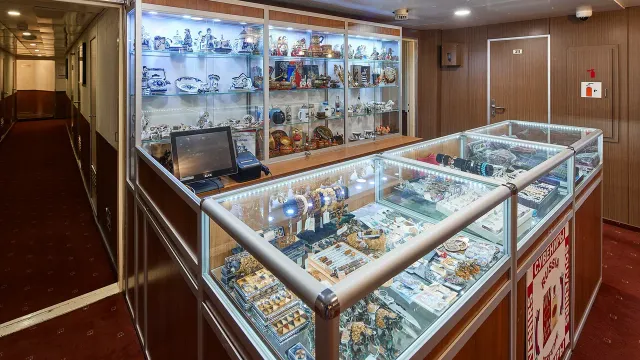 Сувенирный магазин