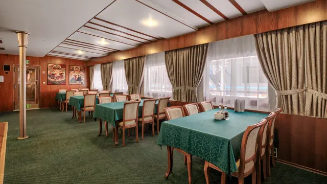 Ресторан "Нева"