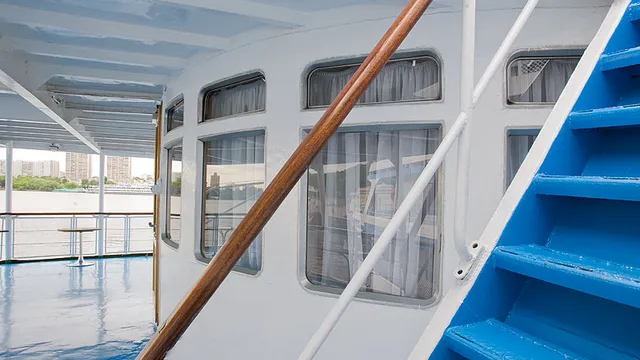 Бортовая веранда