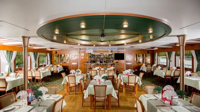 Бар-ресторан Ладога